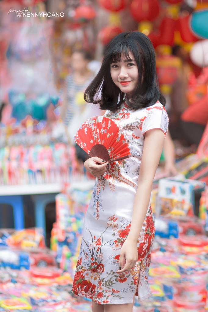 年轻漂亮的女老板